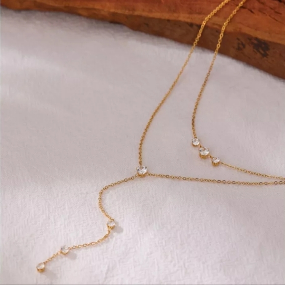 Pretty Delicate Diamond Necklace